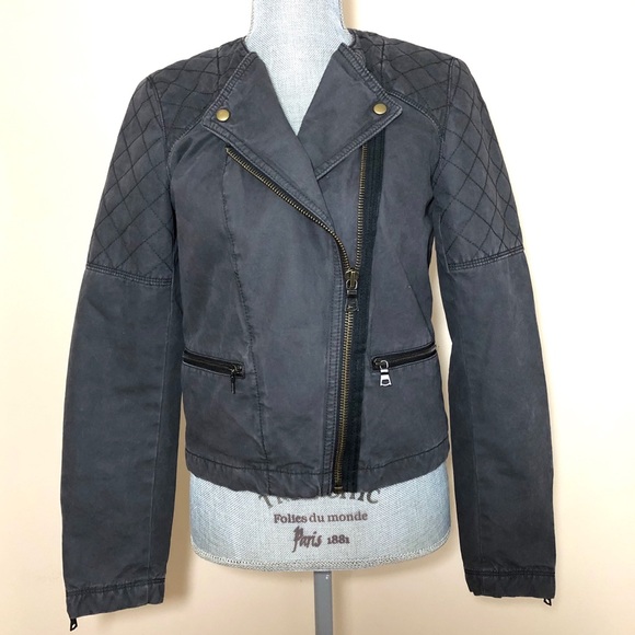 GAP Jackets & Blazers - GAP gray/ blue quilted Moto jacket